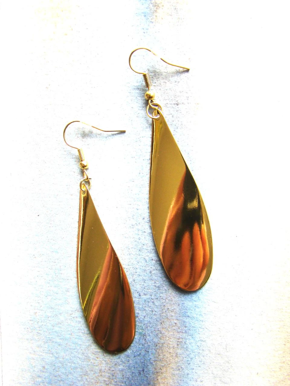 Boucles dorées longues neuves création